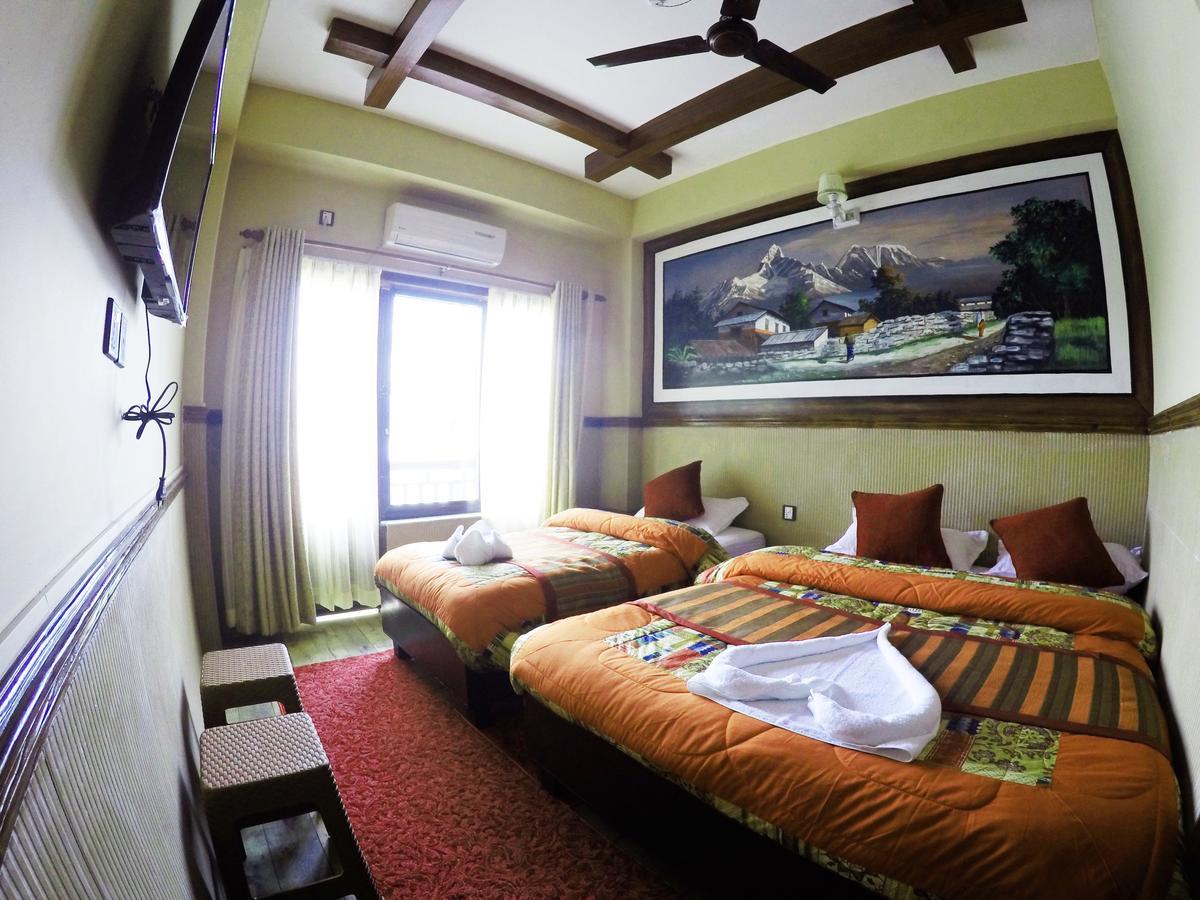 Hotel Forest Lake Backpackers' Hostel Pokhara Eksteriør bilde